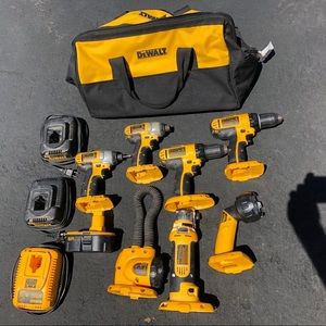 Volt 18v cordless Dewalt tools